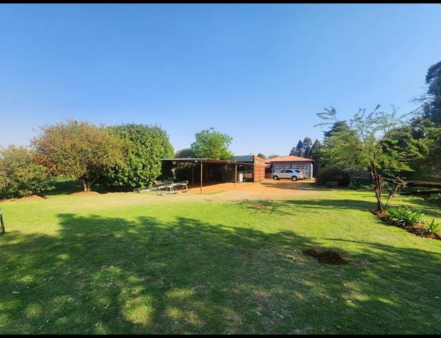 7 BEDROOM HOUSE FOR SALE IN MIDDELVLEI AH